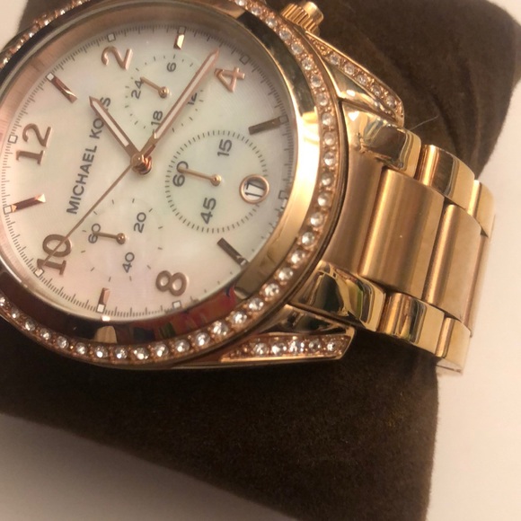 Michael Kors rose gold Blair watch - Picture 7 of 7